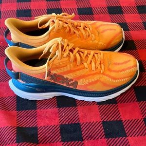 Hoka Mach Supersonic - Women’s Size 9